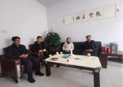 海东市纪委副书记,监委副主任王永林一行到德恒隆乡等