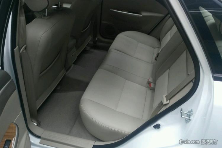别克凯越后排全景