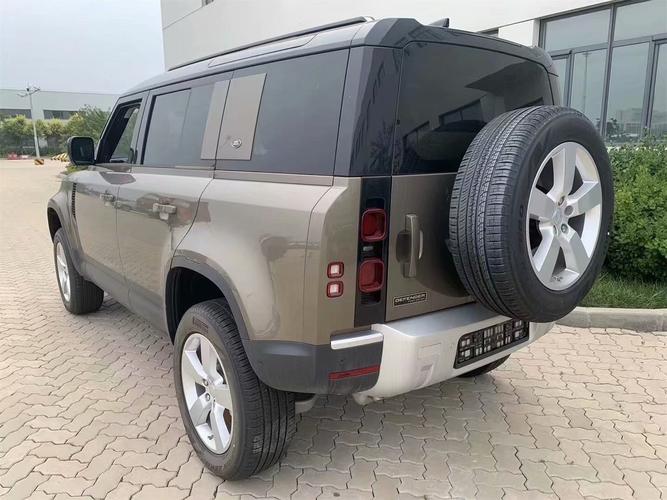 20款路虎卫士现车价格绿色白色棕色