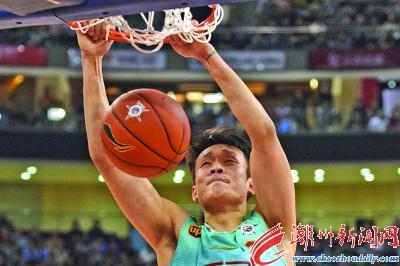 丁彦雨航获mvp称号 扣篮大赛孙铭徽满分夺冠