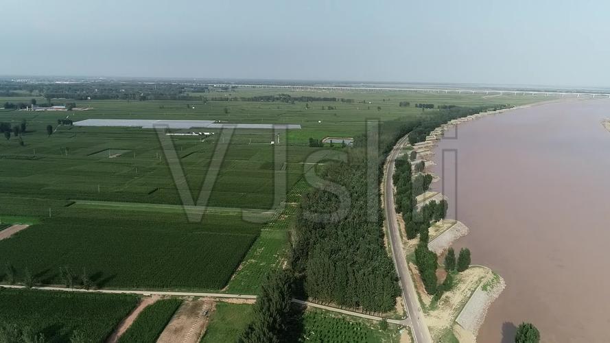 黄河大堤黄河堤坝麦田航拍黄河大堤