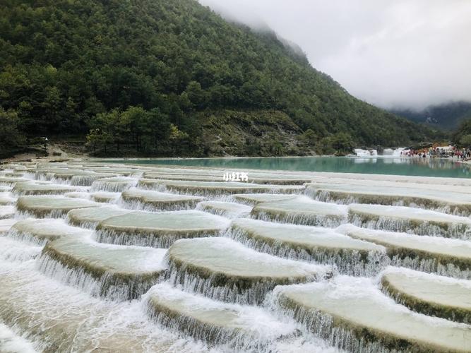 丽江出发----前往国家5a级景区玉龙雪山----甘海子---蓝月谷---白水河