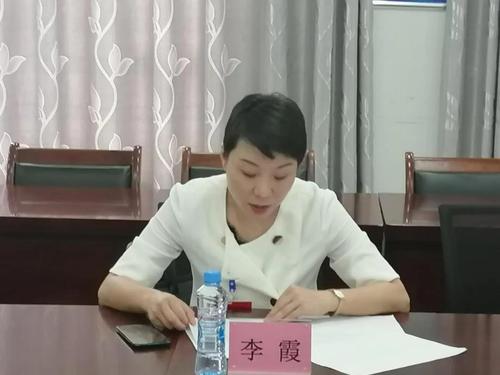 代表团团长,安源国家森林公园管委会副主任李霞代表