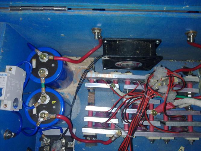 威力大效果好的发电机后级-电源网