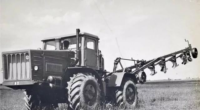 苏联最强拖拉机基洛维茨kirovets-k-700为战斗而生