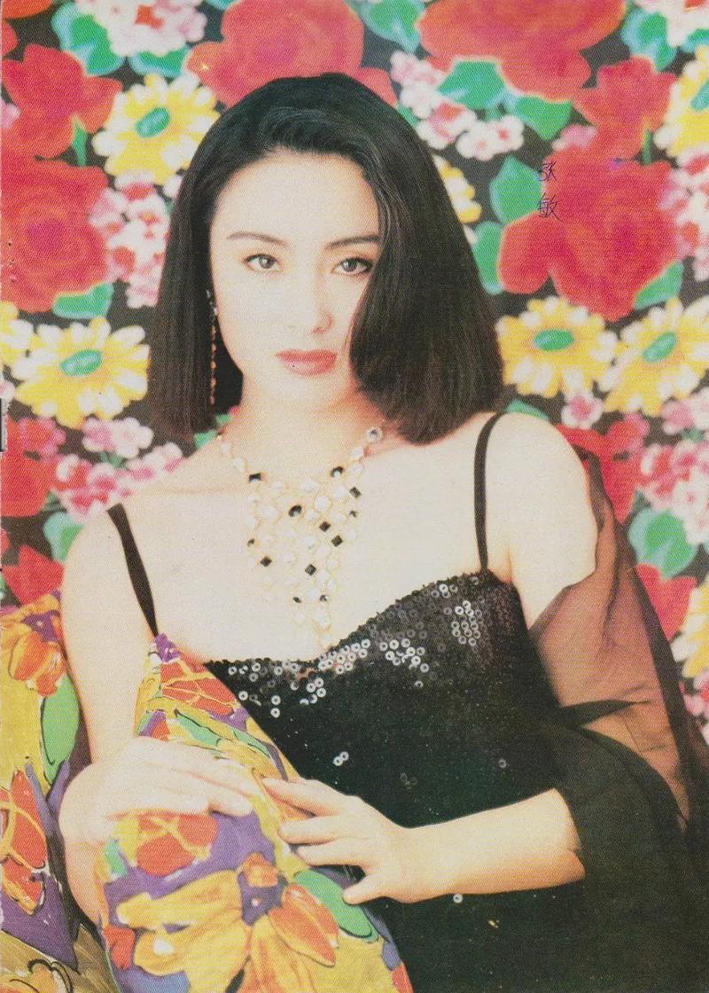 张敏的珍贵老照片,加了个夜班找到的,我觉得她重新定义了性感