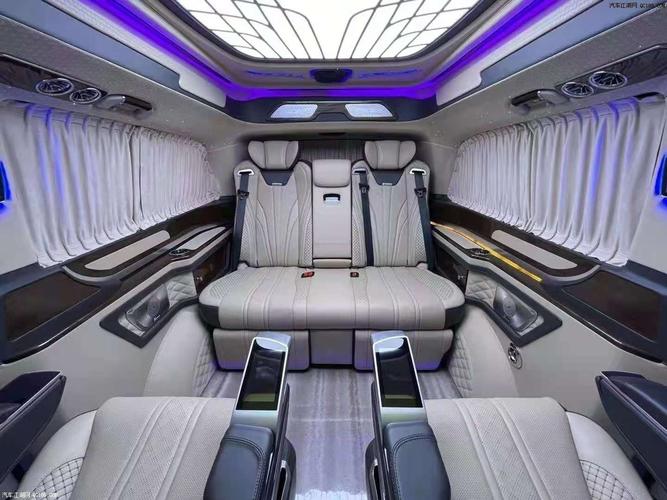 奔驰v260新款九速七座商务车到店优惠