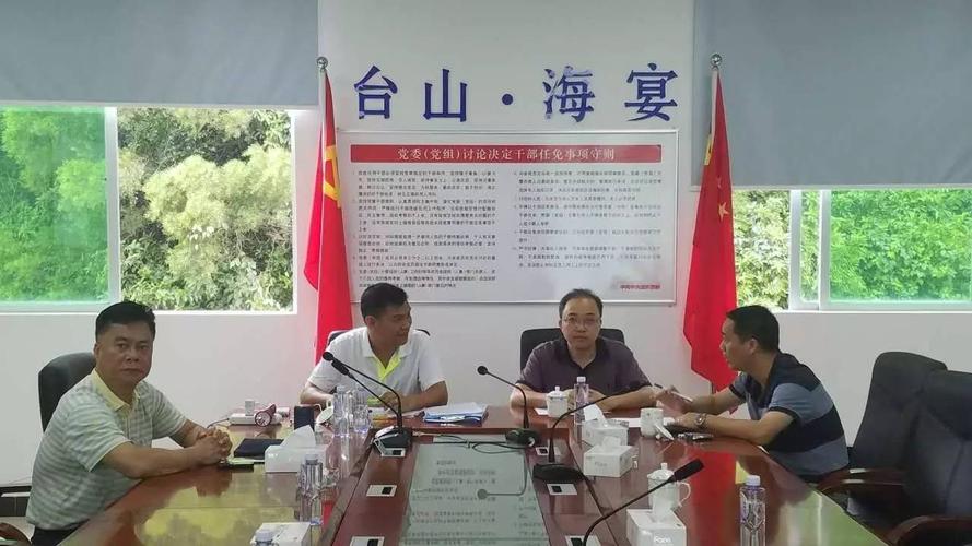海宴镇全镇总动员共同防御台风"帕卡"