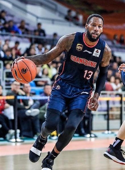 广东男篮为何用威姆斯替换比斯利?比斯利不好用吗?