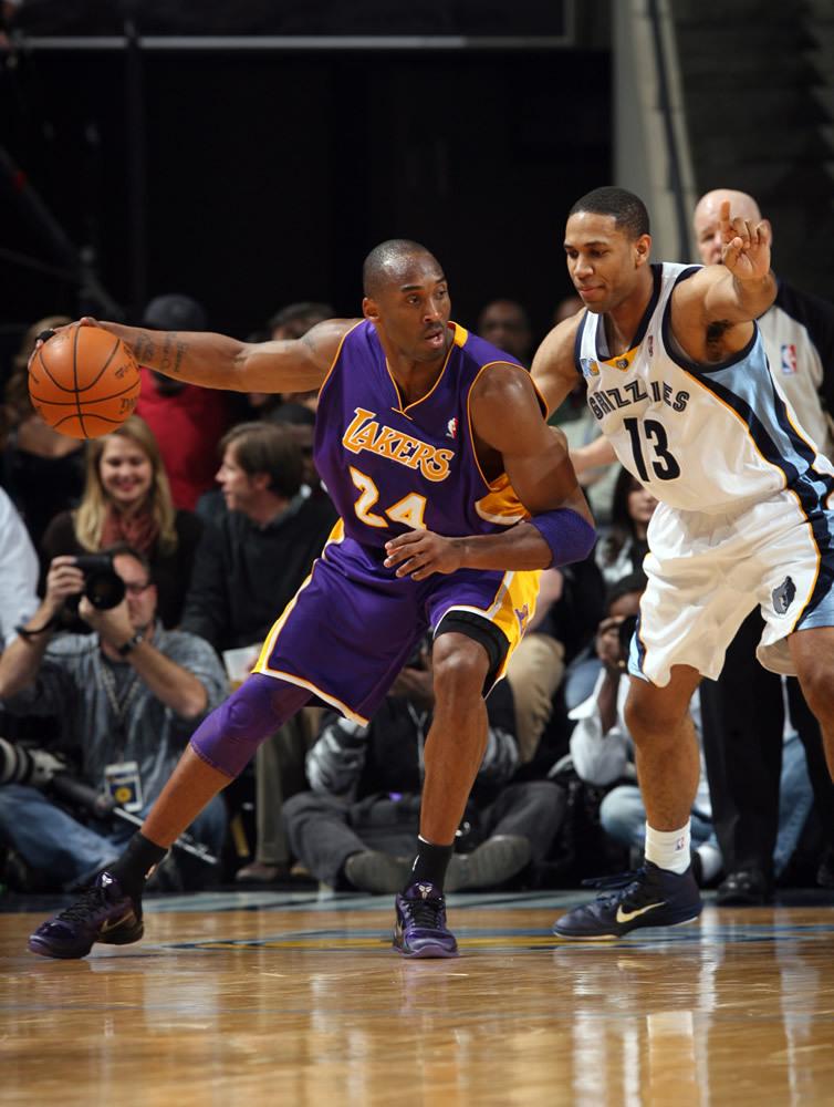 亨利防守科比; 科比强攻湖人内线; 图文-[常规赛]湖人vs灰熊科比