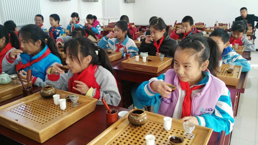 参与,体验,感悟……疃里小学社会实践活动