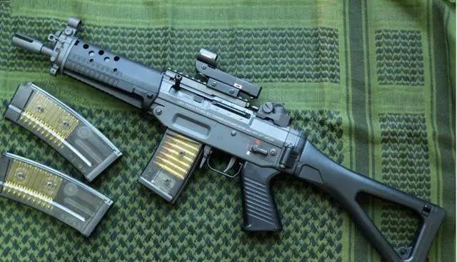 短小精悍!4大著名短突击步枪,有一把来自于中国,军迷才认识