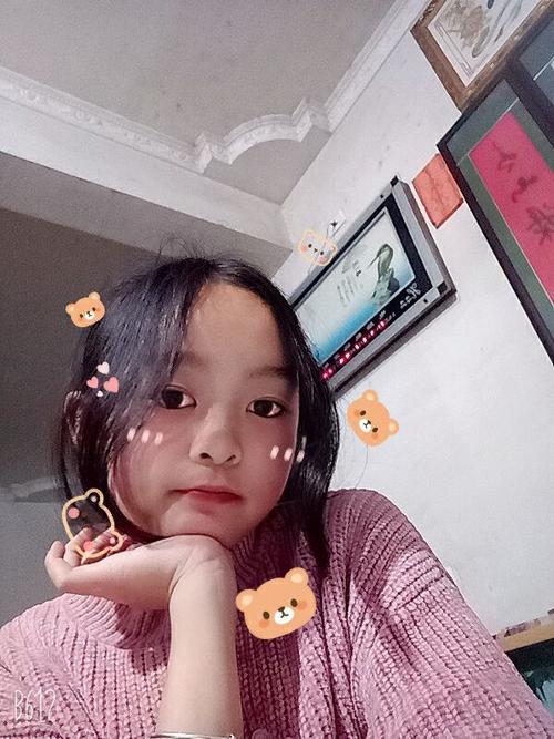 真人女生头像/当网恋遇到了异地