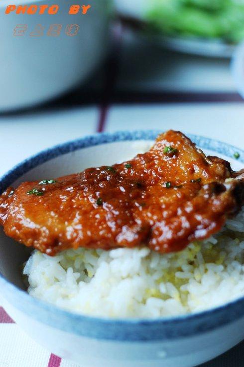 四步轻松搞定亦饭亦面的红烧大排