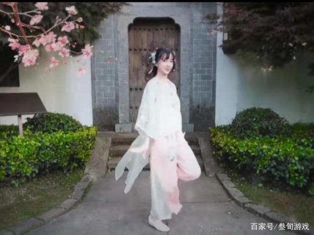 fofo酱cosplay小丑神作广获好评,将成为抖音cos一姐