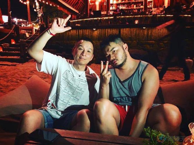张惠妹经纪人陈镇川与男友登记结婚