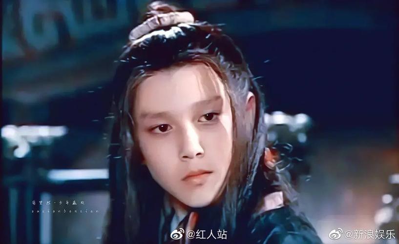 翁斐然,仅少年时期出演《秦始皇》中少年嬴政,看到他