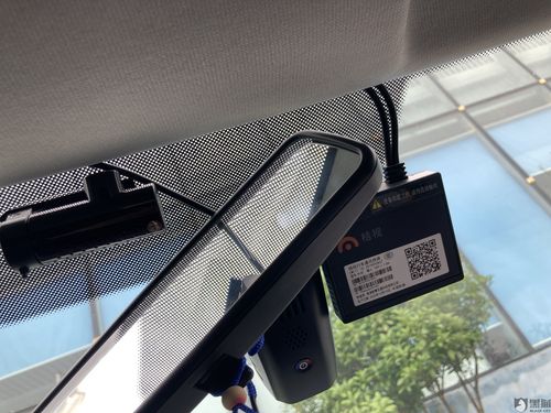拆卸桔视记录仪