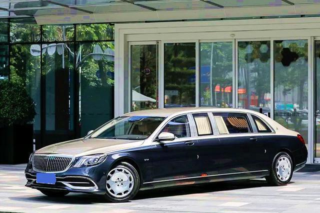 奔驰s级的天花板迈巴赫s680普尔曼