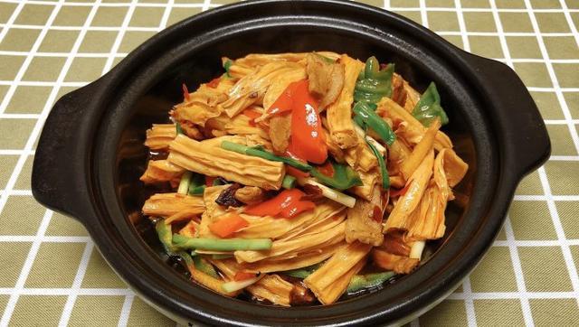 买腐竹时,遇到这3种别犹豫,再便宜也不要买,看完要牢记