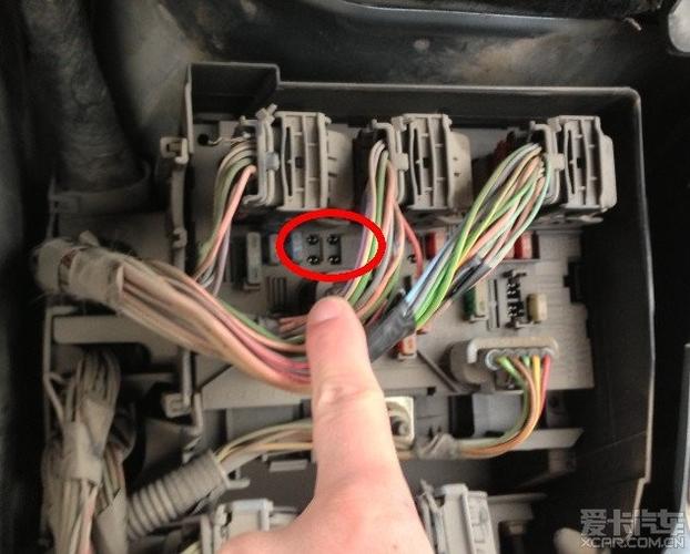 307远光保险盒继电器求助