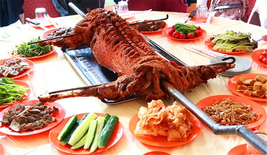 呼伦贝尔大草原美食; 全羊宴
