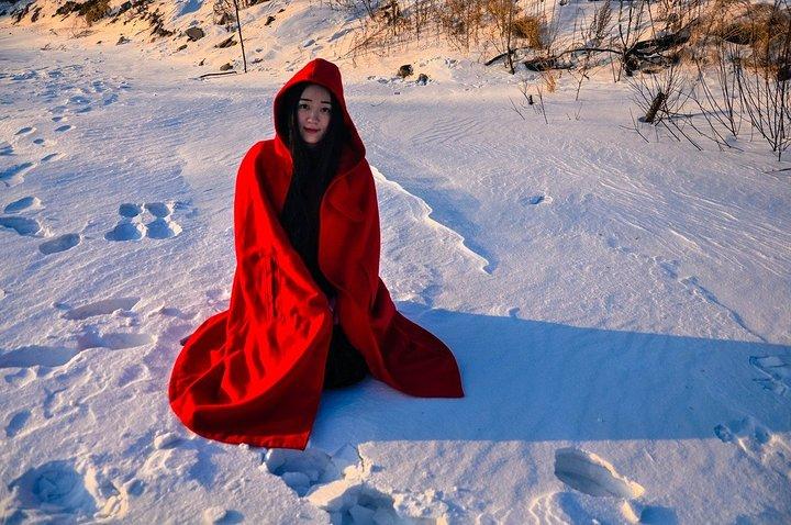 2022记得上一次躺在雪地里还是年初在海螺沟的时候.最