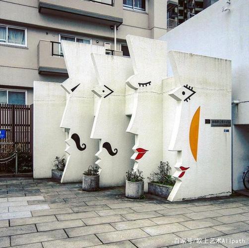 日本别出心裁的公共卫生间外观设计