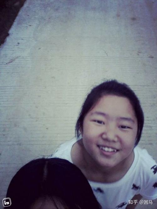 女孩子长得又胖又丑又黑怎么办?