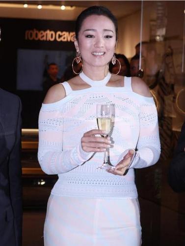 范冰冰微胖,刘亦菲微胖,宁静微胖,巩俐微胖,她变胖美出新高度