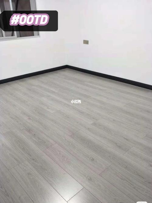 圣象地板gt3911南洋椰林,灰色系列,属于百搭风格,走在时尚的最前端