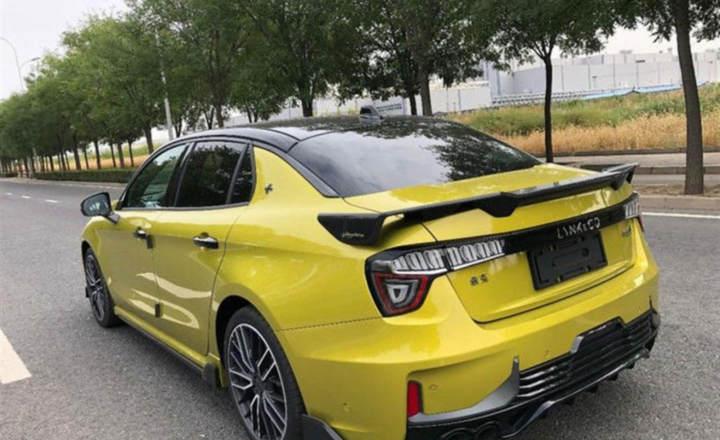 领克03 2019款 03  2.0td 自动猎风版