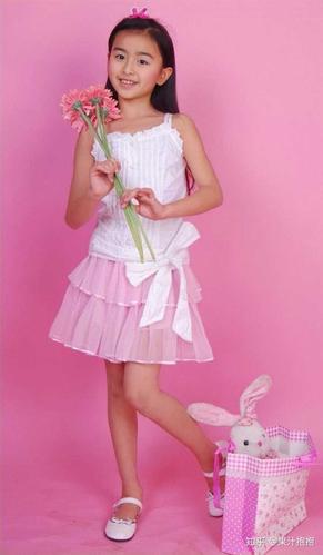 时候是ella导师看了资料然后cue了金子涵会川剧变脸,当时就觉得这个