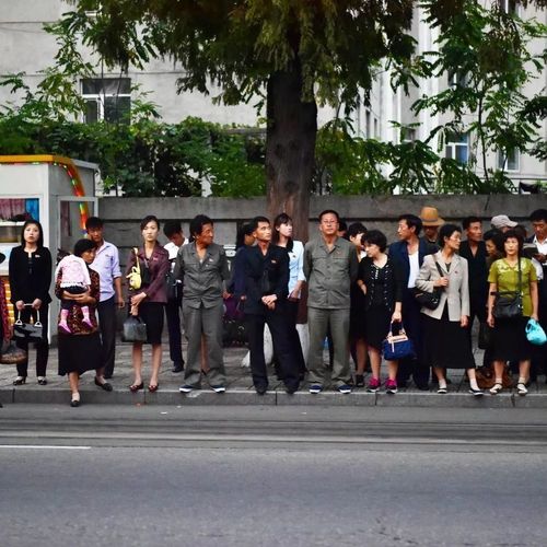 ins上有一位摄影师得到许可专门拍摄北朝鲜人民的生活