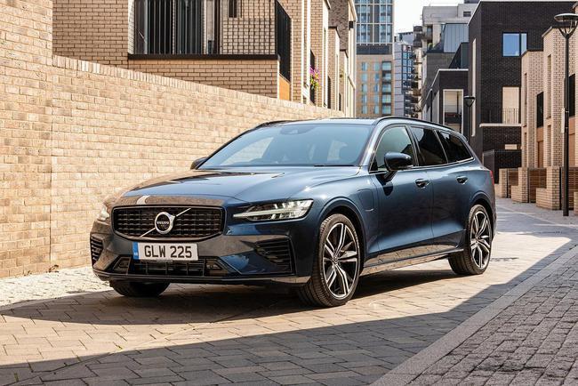 2021款沃尔沃v60t6插电混动版安全著称的旅行车