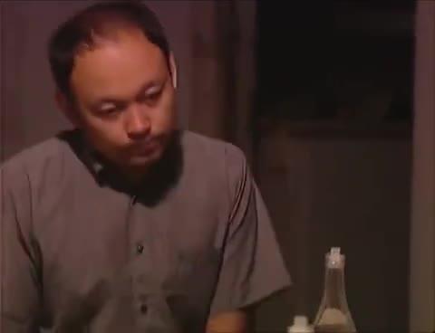 命案十三宗男子跟条狗一样见谁咬谁最终却被人当众砍死