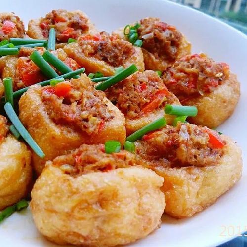  p>油豆腐镶肉是广东省客家地区的一种传统特色名菜,属于 a target="