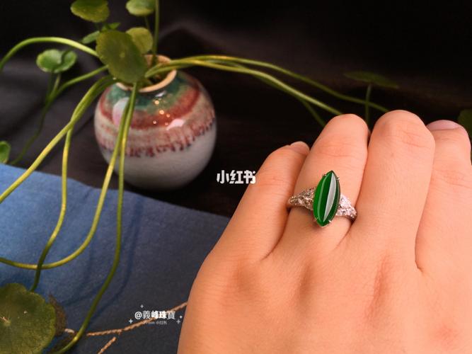 这枚戒指,爱了~ #老坑高冰种帝王绿马眼翡翠戒指_翡翠戒指_冰种_戒指