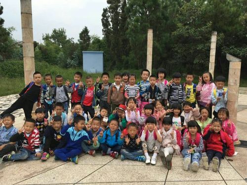二0一六年昆明市崇新小学秋游 一年级二班