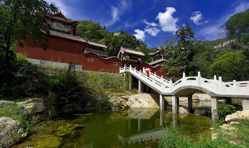 王母山