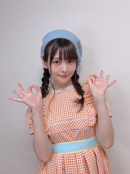 美女声优上坂堇日常晒照,各种风格轮番展示.