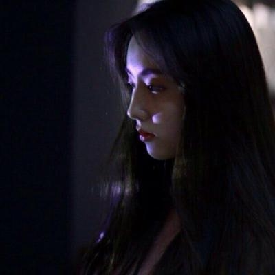 qq头像女生高冷伤感