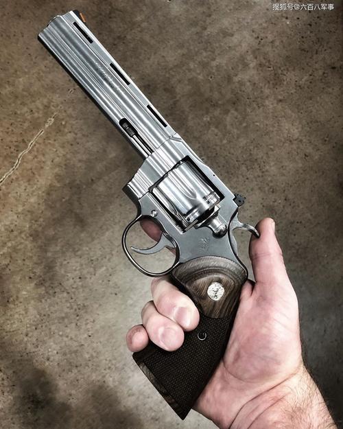 轻武器欣赏系列,精美的左轮图片,看看爱不爱