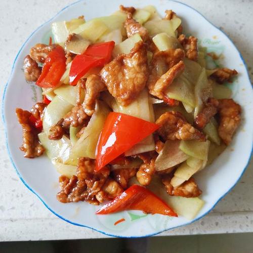 佛手瓜炒肉片,佛手瓜脆爽,肉片嫩滑,好吃又下饭