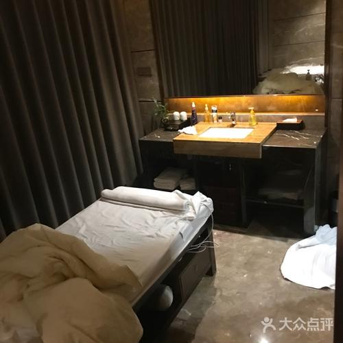四季汇水疗