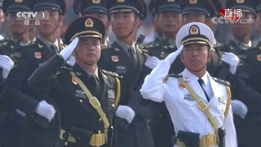 战略支援部队方队首次出现在国庆阅兵中,领队是王学武少将,康怀海少将