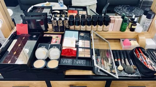 化妆师的摆台重要吗_化妆师_化妆品_美妆_美妆合集