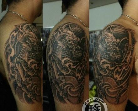 精选非主流男生手臂麒麟纹身图片分享