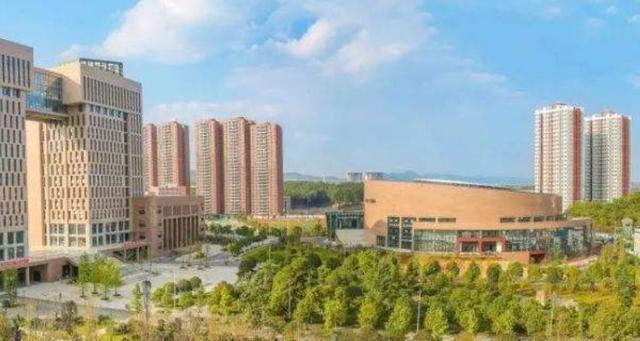 贵州师范专科学校有贵州师范大学,毕节学院,六盘水师范学院,黔南民族