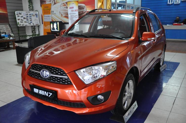 时尚跨界范儿易车网烟台站实拍夏利n7